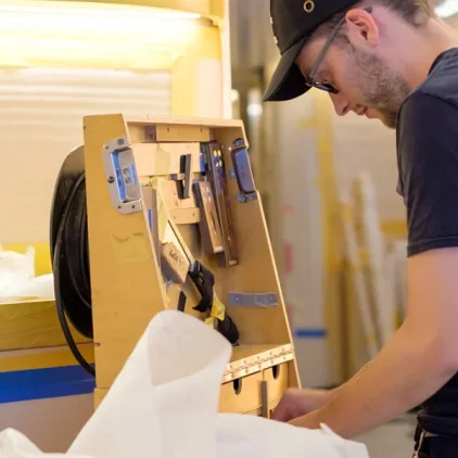 Meer als nur Design: Die besonderen Herausforderungen beim Innenausbau von Luxusyachten